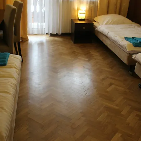 Osrodek Szkoleniowo-wypoczynkowy Dafne 3*